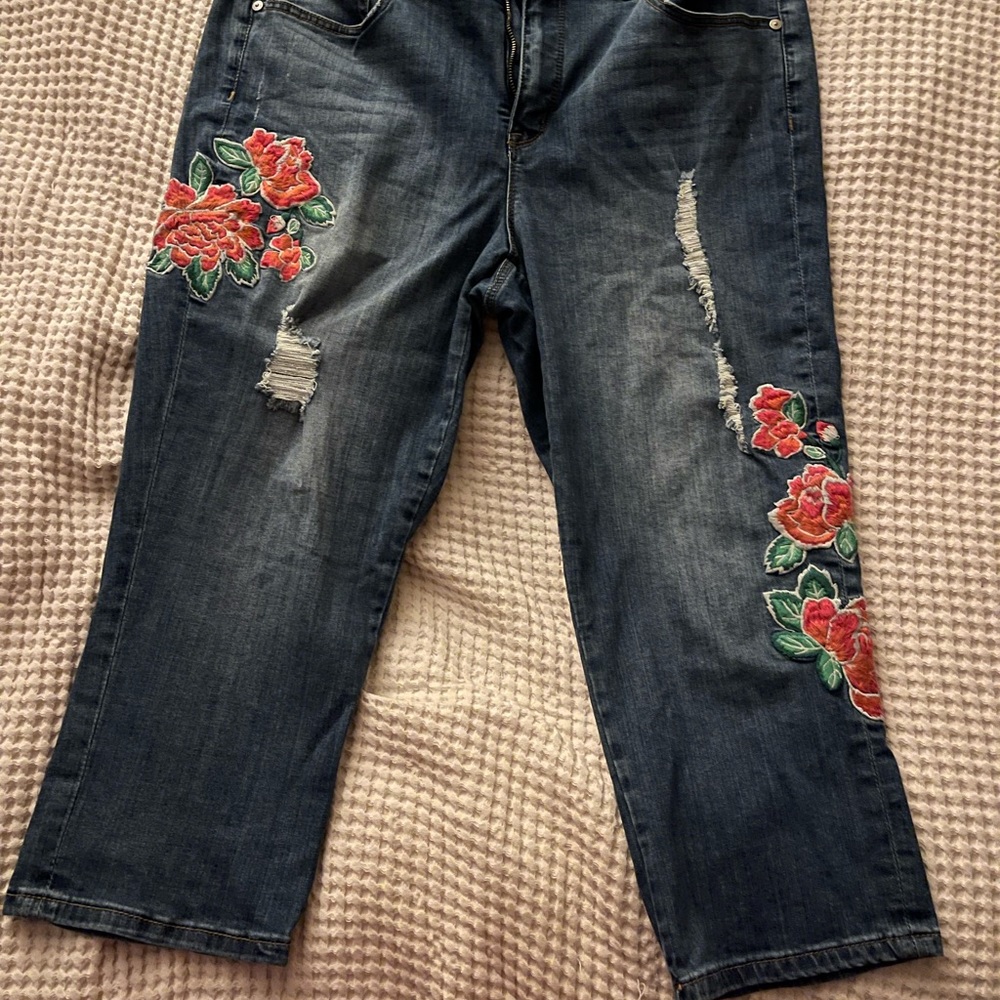 Melissa McCarthy embroidered crop jeans